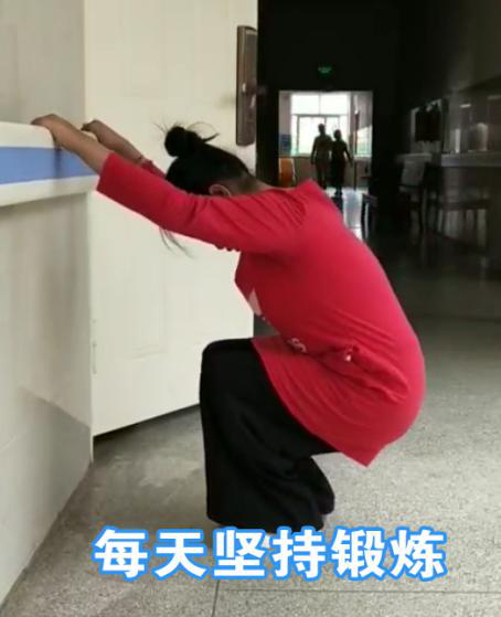 13歲女孩自幼患“腦癱”，行動(dòng)受阻，經(jīng)系統(tǒng)康復(fù)治療能獨(dú)立步行！